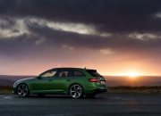 开云平台-孤星闪耀，2026世界杯E组关键战，乌兹别克斯坦唯一之道—罗德里戈引领大胜智利，中亚足球的破晓时刻