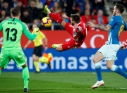 开云官网-球星风采无限，西甲比赛场面热闹非凡