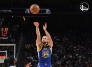 开云下载-勇士力克篮网，克莱关键制胜