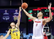 开云体育平台APP-爵士翻盘骑士，易建联状态火热