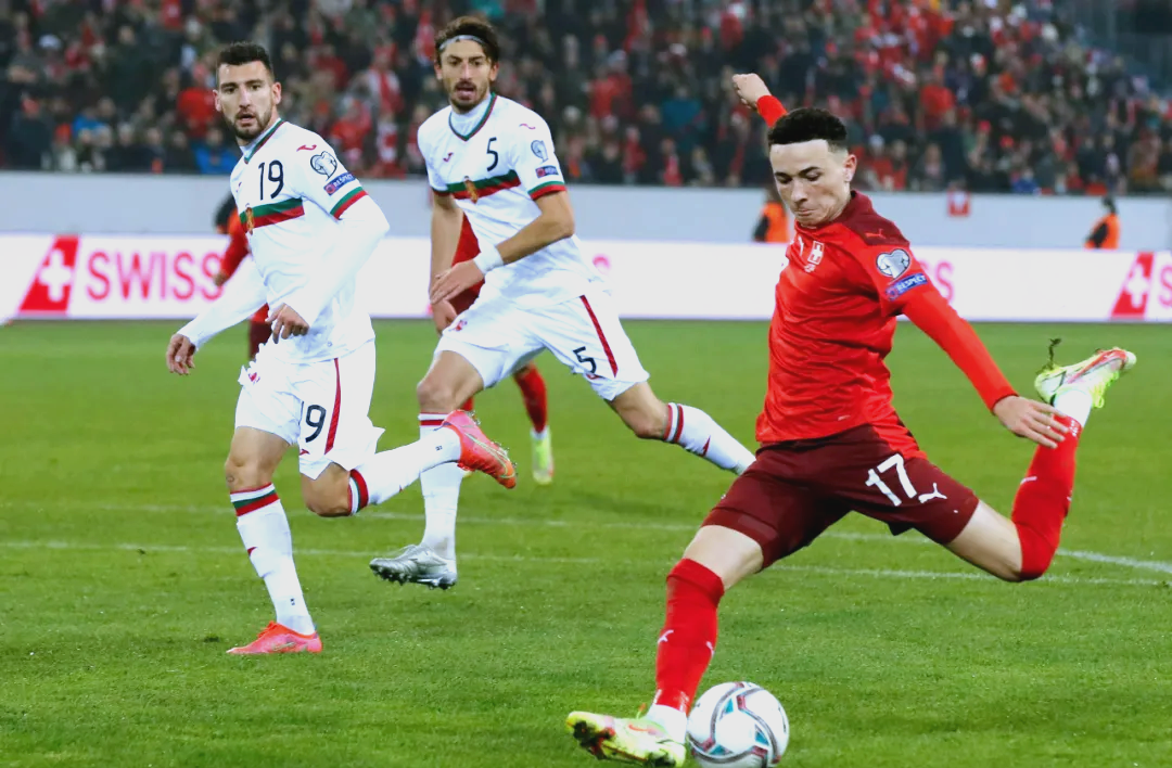 瑞士平塞尔维亚,晋级形势严峻 瑞士平塞尔维亚,晋级形势严峻