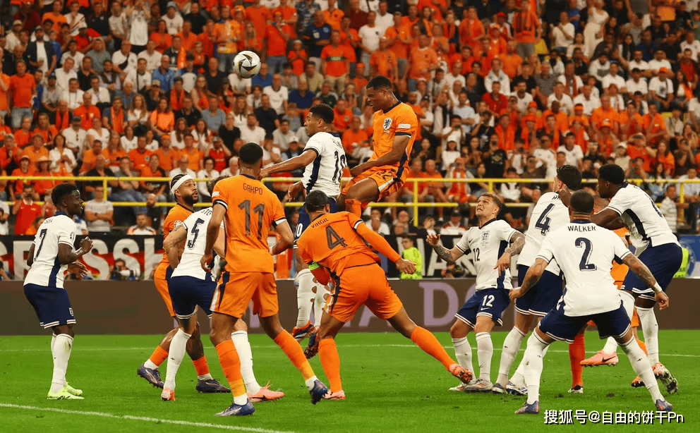 包含荷兰队备战欧洲杯，临近出线悬念值得期待的词条