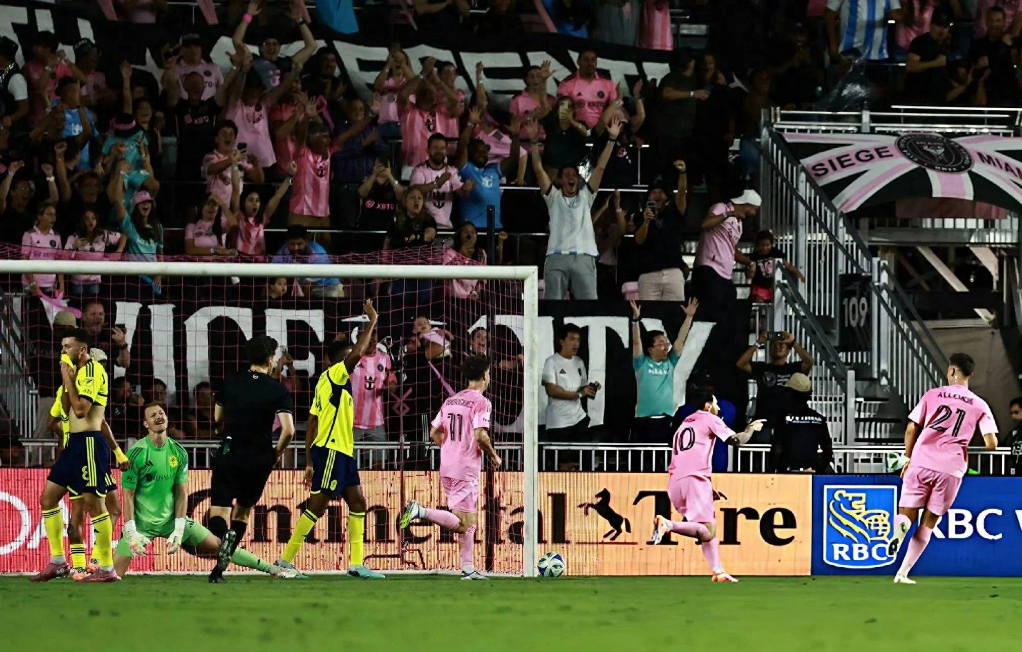 莱比锡红牛完胜法国，梅西带队取胜