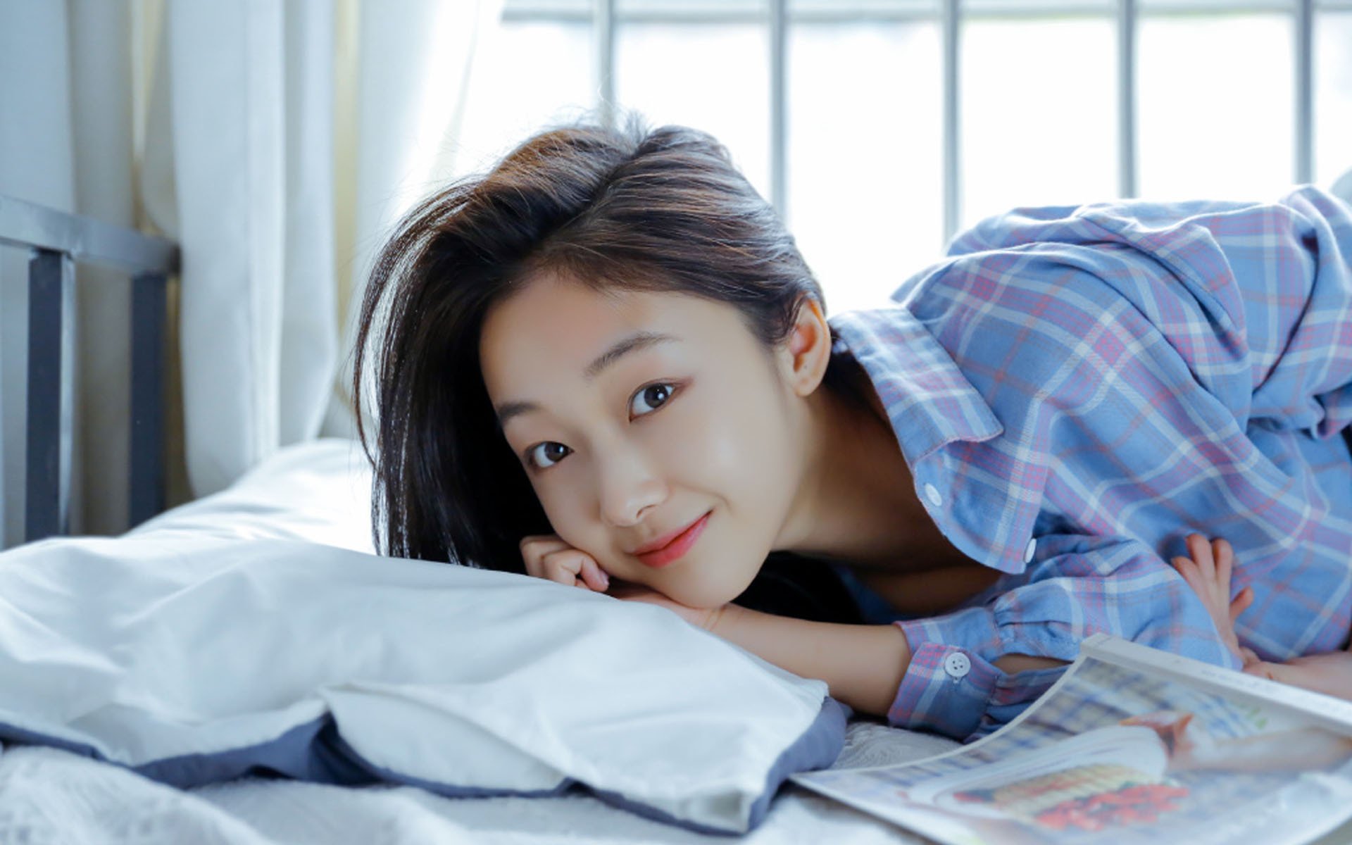 足球智慧驱动赛车胜利，里昂末节逆转日本启发黄喜灿F1揭幕战统治表现