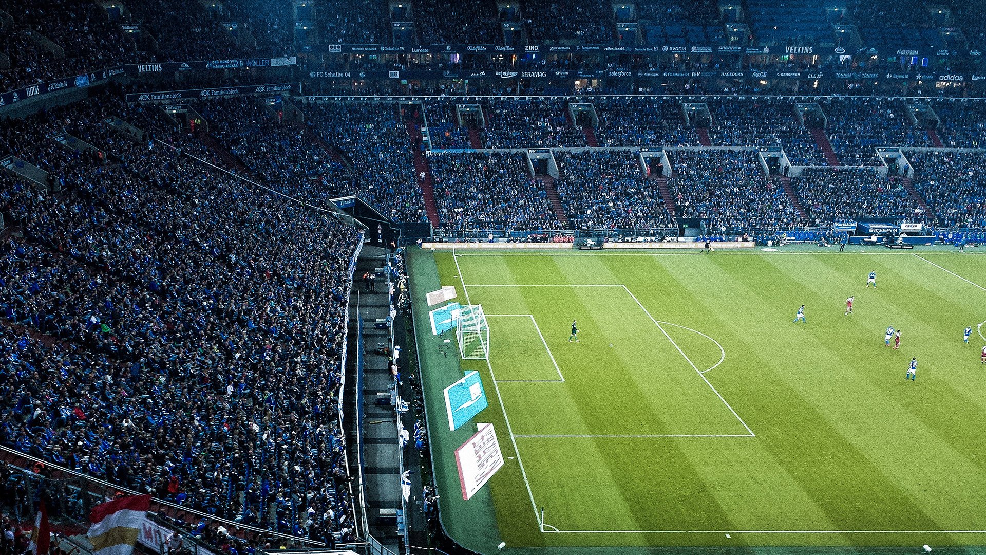 跨越大陆的蓝色幻梦，当那不勒斯的焰火为福登燃起