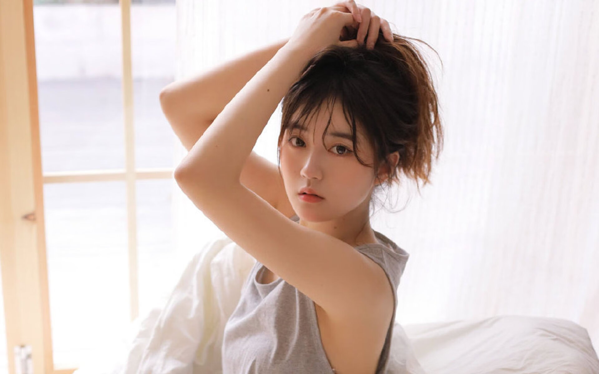 历史的回响与未来的舵手，从喀麦隆掀翻AC米兰到若日尼奥的美加墨征途