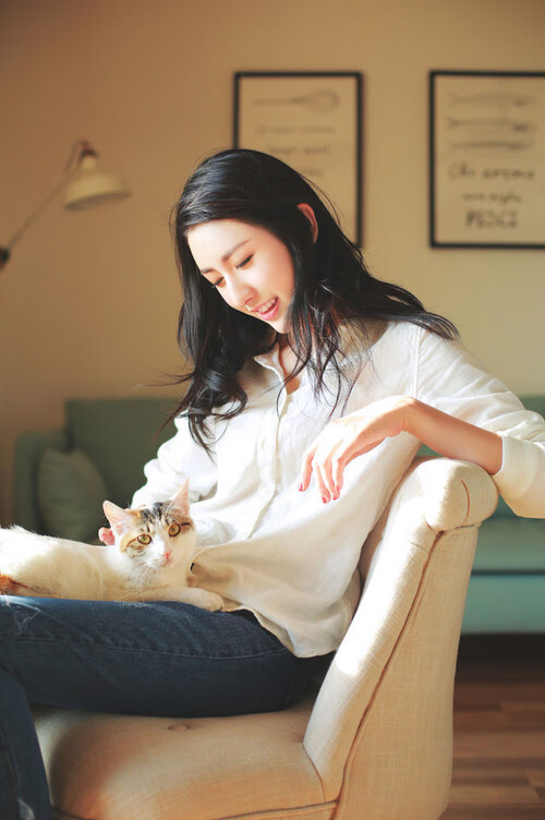 双线荣耀，当阿尔及利亚的火焰点燃米兰的星辰